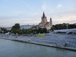 praca do méxico e Rio Danubio Viena